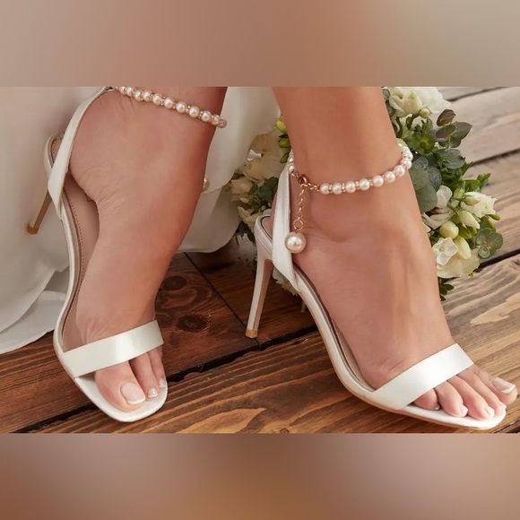 UK Brand Quiz Heels UK Size 8 US Size 10 - Picture 1 of 1